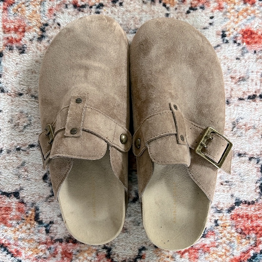 American Eagle suede clogs